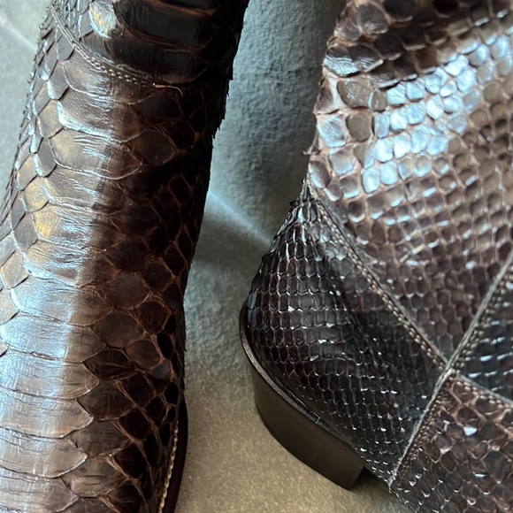 Barbara Bui never worn snake skin insane beautiful boots- 2 inch heel - pristine - Picture 5 of 13